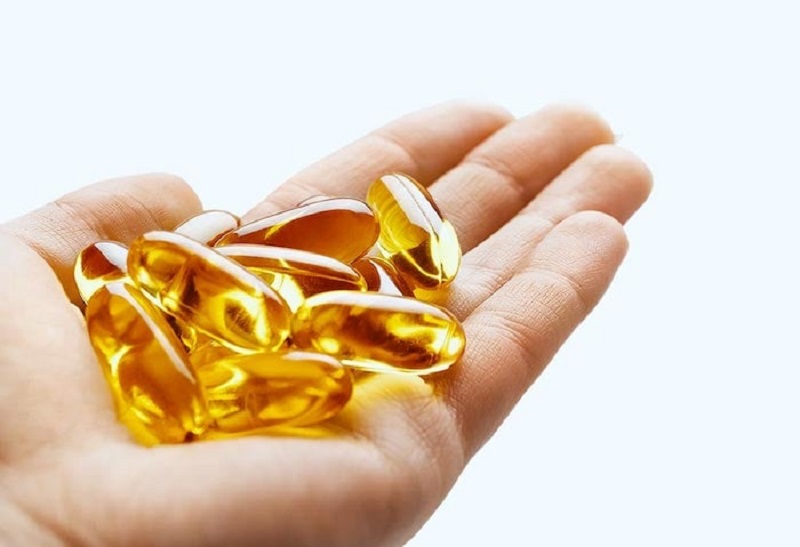 Uống vitamin E có bị nổi mụn không?