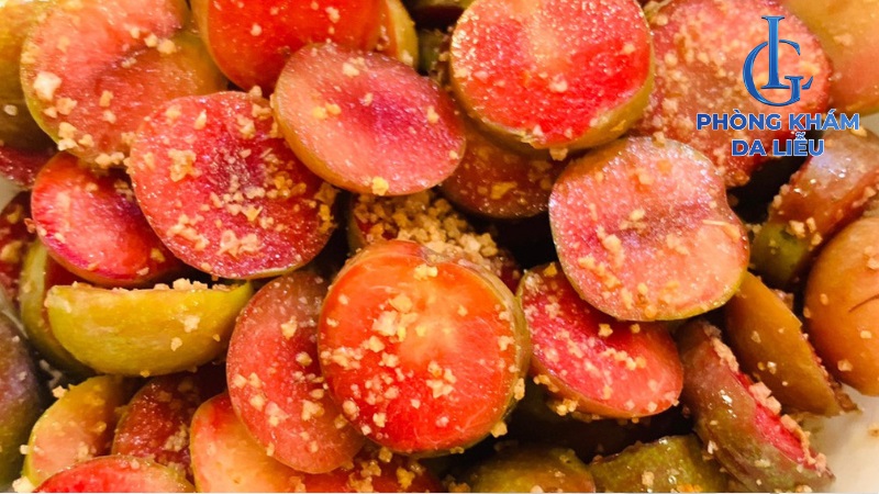 mận với muối ớt cay