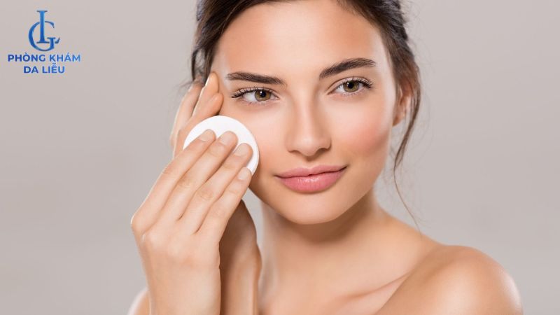 Peel da trị mụn xong có được dùng tẩy trang không