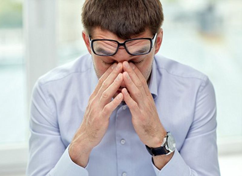 rối loạn nội tiết tố nam gây mụn