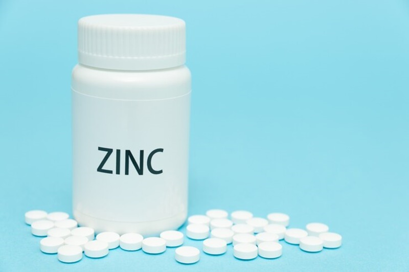 Uống kẽm trị mụn nội tiết